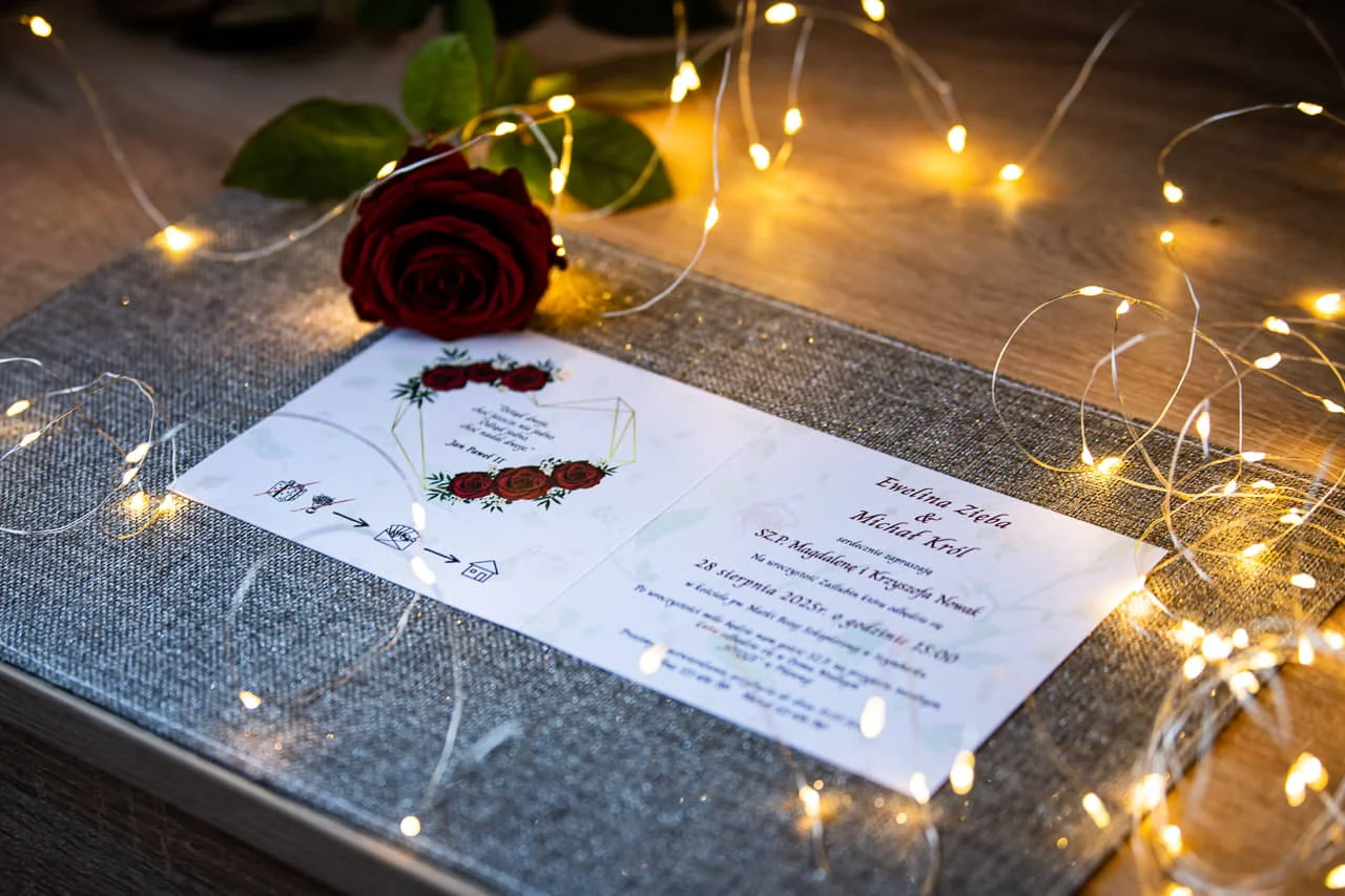 Zaproszenie z geometrycznym sercem i bordowymi różami #1 Ślub marzeń